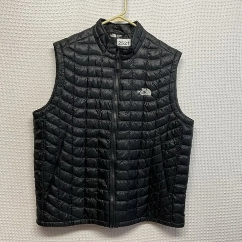 NWOT The North Face ThermoBall Eco Black Outdoor Puffer Vest Men XL Vietnam